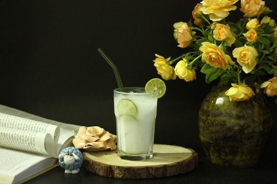 Loại bột quen thuộc giúp giải nhiệt nhưng có thể gây hại với 5 nhóm người nếu dùng sai cách