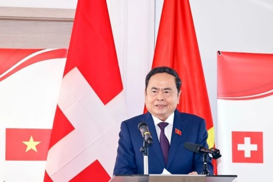 Nghiên cứu, học tập mô hình Trung tâm tài chính quốc tế thành công của Thụy Sĩ