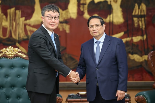 Thủ tướng tiếp lãnh đạo tập đoàn quản lý sàn tài sản mã hóa lớn thứ 3 thế giới