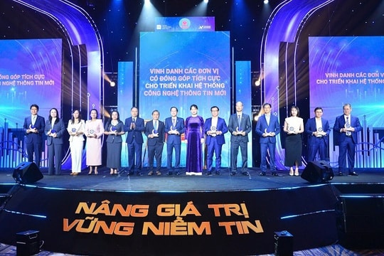 Mirae Asset Việt Nam được vinh danh tại lễ kỷ niệm 25 năm thị trường chứng khoán