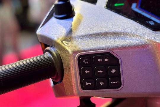 Mẫu xe điện mới ra mắt gây bất ngờ, giá chỉ 30 triệu: Thiết kế "ăn đứt" xe xăng, sạc một lần đi hơn 100 km