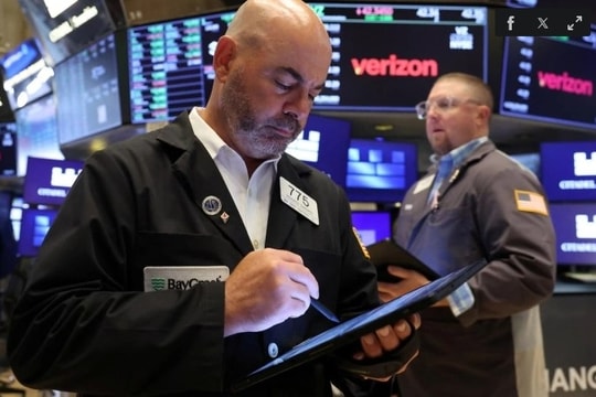 Chứng khoán Mỹ chững lại sau sáu phiên lập đỉnh, giới đầu tư chờ tín hiệu từ Fed