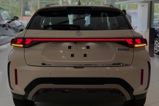 Chiếc xe xăng mới nổi đang "soán ngôi" xe hạng A: Giá chỉ 200 triệu, trang bị an toàn vượt tầm