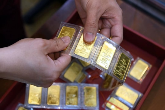 Dự báo giá vàng ngày mai 1/8: Điều chỉnh sau thông điệp cứng rắn từ Fed