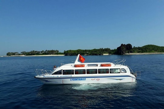 Lý Sơn 3 ngày 2 đêm: Tôi đi tìm gió biển, rồi mắc kẹt trong vẻ đẹp hoang sơ của một hòn đảo lửa