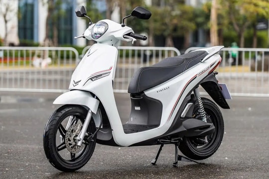 Trải nghiệm mẫu xe điện “xịn” chỉ 29,9 triệu: Cốp cực rộng, chạy cả tuần, tiện nghi như xe tay ga cao cấp