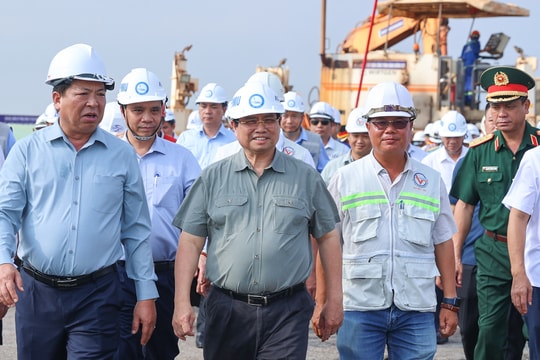 Thủ tướng lần thứ 8 kiểm tra sân bay Long Thành, yêu cầu cơ bản hoàn thành vào 19/12/2025