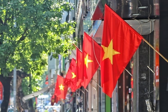 Lịch nghỉ lễ Quốc Khánh 2/9/2025 và những điều người lao động cần lưu ý: Lương, thưởng ra sao?