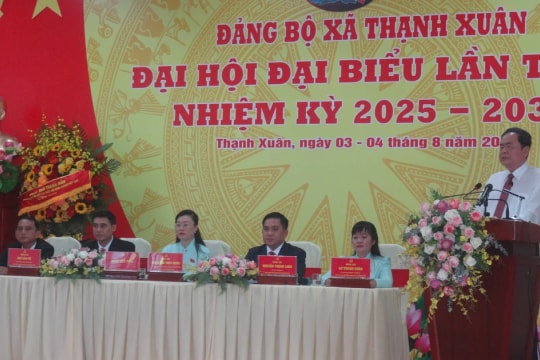 Xác định công tác cán bộ là “then chốt của then chốt”, phục vụ nhân dân