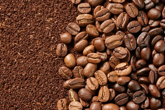 Cập nhật giá cà phê hôm nay 18/9: Giảm mạnh theo đà hàng hóa toàn cầu