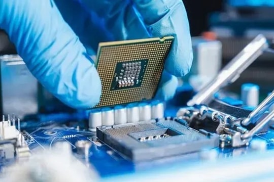 Đề xuất miễn thuế 10 năm để hút chuyên gia, mở “luồng xanh” cho ngành bán dẫn bứt phá