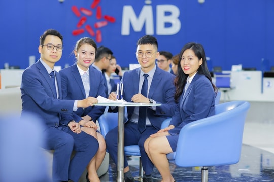 MB chia cổ tức tỷ lệ 35%, tăng vốn điều lệ vượt VPBank, Techcombank