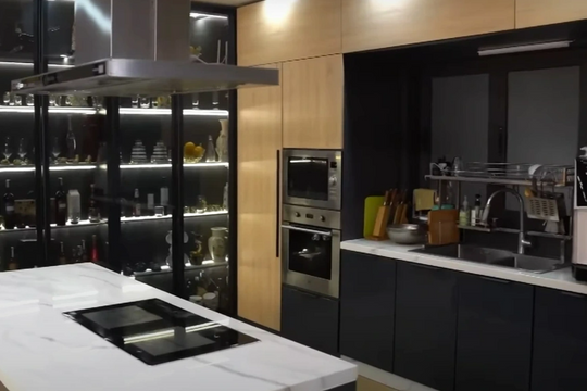 "Ông hoàng cải lương" sở hữu 1.000 cây vàng: Không siêu xe, không biệt thự dát vàng, chỉ chọn bình yên