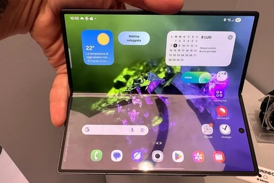 Trải nghiệm điện thoại gập mỏng nhẹ nhất: Dùng sướng tay, chụp đẹp, đa nhiệm mượt