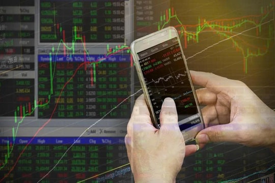 Kịch bản chứng khoán phiên sáng 7/8: Điều chỉnh trên đỉnh lịch sử?