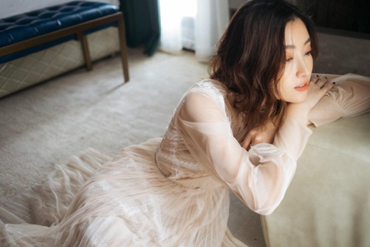 Làm dâu nhà tỷ phú tài chính – bất động sản: "Hoa hậu nghèo nhất showbiz" có cuộc sống như mơ khiến nhiều người ghen tỵ