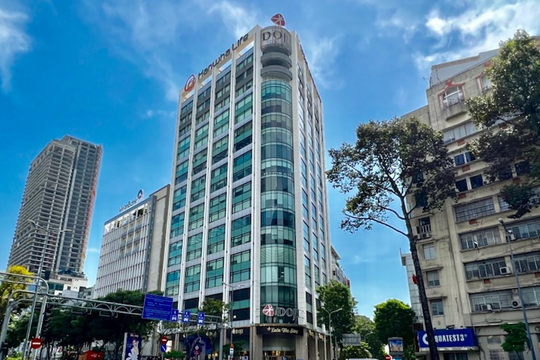 Kinh doanh khởi sắc, một doanh nghiệp địa ốc trình phương án khắc phục tình trạng cổ phiếu bị cảnh báo