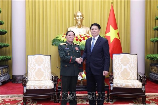 Chủ tịch nước Lương Cường tiếp Chủ nhiệm Tổng cục Chính trị Quân đội nhân dân Lào