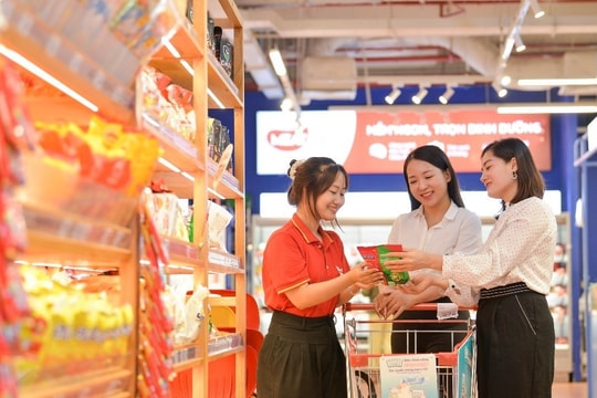 Đà tăng của cổ phiếu đầu ngành bán lẻ chưa có dấu hiệu dừng