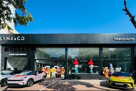 Xe điện lên ngôi, một doanh nghiệp mạnh tay vay vốn lớn để mở rộng hệ thống showroom