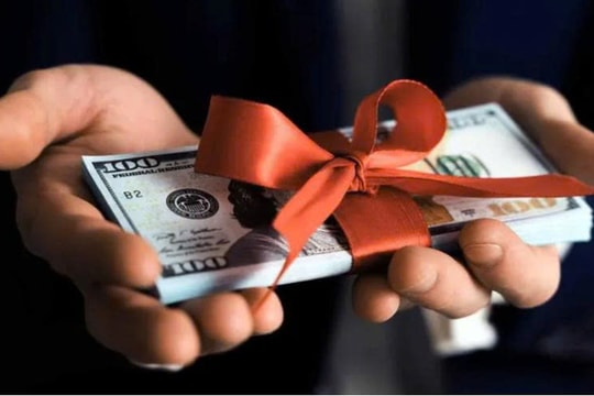 Cổ đông một doanh nghiệp thủy lợi tại Lâm Đông đón tin vui kép