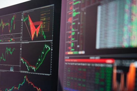 Kịch bản chứng khoán phiên sáng 15/8: VN-Index bứt phá lên vùng cao mới