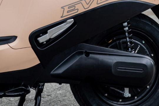 Bất ngờ với mẫu xe điện giá chỉ 18 triệu: Chạy hơn 10 vòng Hồ Tây chỉ với một lần sạc, thiết kế chuẩn gu giới trẻ