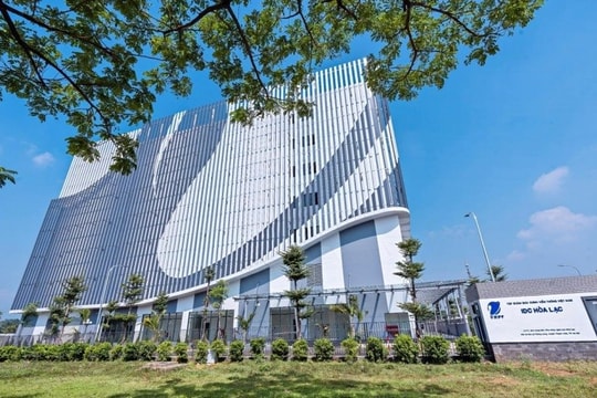 Doanh thu và lợi nhuận VNPT tăng nhẹ, cạnh tranh ngành viễn thông vẫn gay gắt