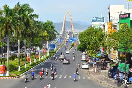 Thêm 1 thành phố lớn nghiên cứu thay thế xe xăng bằng xe điện