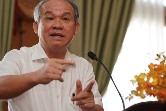 Xóa lỗ nhờ trái chuối, bầu Đức chờ ‘át chủ bài’ lên tiếng vào nửa cuối năm