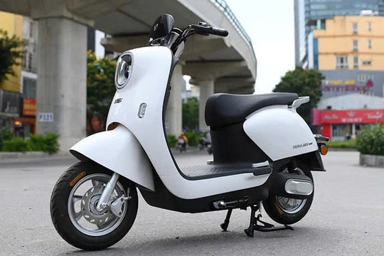 Bất ngờ khi trải nghiệm xe điện “được lòng giới trẻ” giá chỉ 17,9 triệu: Ngoại hình đẹp, pin 101 km, công nghệ thông minh