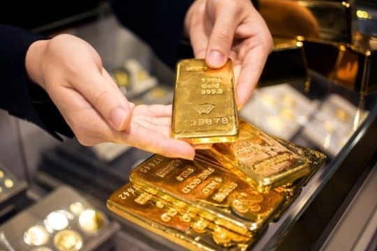 Thị trường kim loại quý hôm nay 19/8/2025: Giá vàng gặp điều hiếm thấy, giá bạc tăng nhẹ