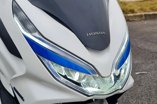 Xe điện Honda lần đầu ra mắt ở Hà Nội: Thiết kế độc lạ, chạy 60km/lần sạc, giá bán khiến dân tình tò mò