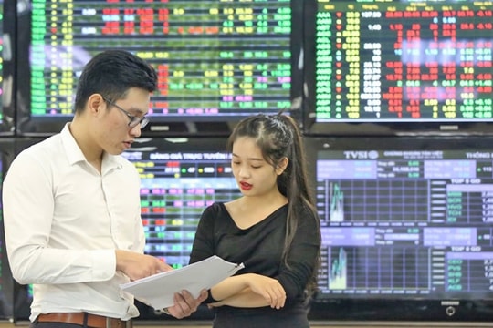 Top 10 cổ phiếu biến động mạnh nhất: Tìm điểm mua, bán và cắt lỗ phiên chiều 21/8