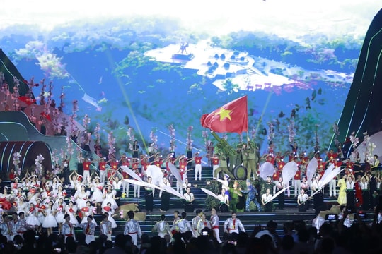 Ngành Văn hóa Việt Nam 80 năm đồng hành cùng sự nghiệp cách mạng vẻ vang của Đảng và dân tộc