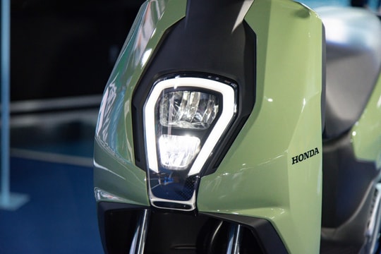 Xe điện Honda dành cho học sinh: “Không cần bằng lái”, chạy cực êm 70 km