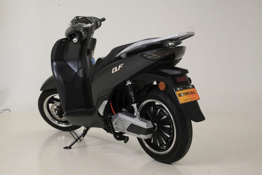 Trải nghiệm mẫu xe điện “chất như SH” giá chưa tới 40 triệu: Thiết kế sang chảnh, động cơ 2.600W, pin chạy 130 km