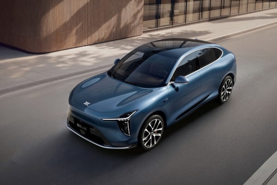 Hé lộ công nghệ xe điện thế hệ mới, cắm sạc 10 phút đi uống cà phê đã có thể chạy thêm gần 300km