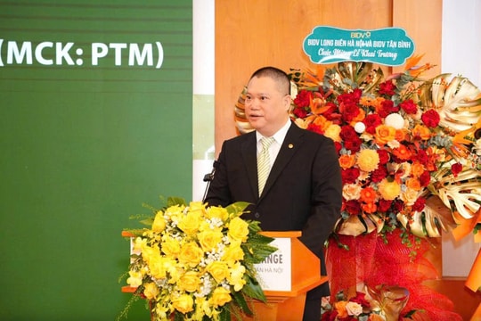 Cánh tay chủ lực của "ông trùm" buôn xe sang chính thức trở lại sàn chứng khoán