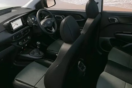 Chỉ hơn 200 triệu, chiếc xe xăng sở hữu ngoại hình thể thao, tiện ích như SUV