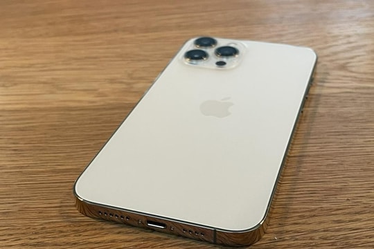 Bảng giá iPhone 12 cuối tháng 8/2025: Hàng loạt siêu phẩm rẻ bất chấp, giá chỉ từ 3,95 triệu