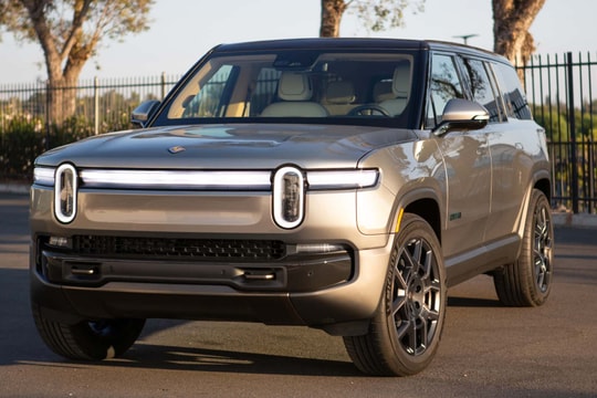 Không sớm thì muộn, chiếc xe điện nước ngoài này sẽ có thể tự chạy cả quãng đường mà không cần chạm vô lăng