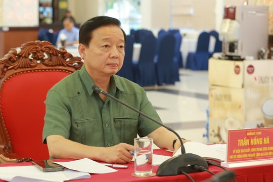 Bão số 5 đổ bộ vào Hà Tĩnh, Nghệ An, duy trì cảnh giác cao độ