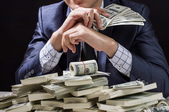 Một công ty chứng khoán chào bán lô trái phiếu trăm tỷ, “tay buôn tiền” có tiếng ôm trọn