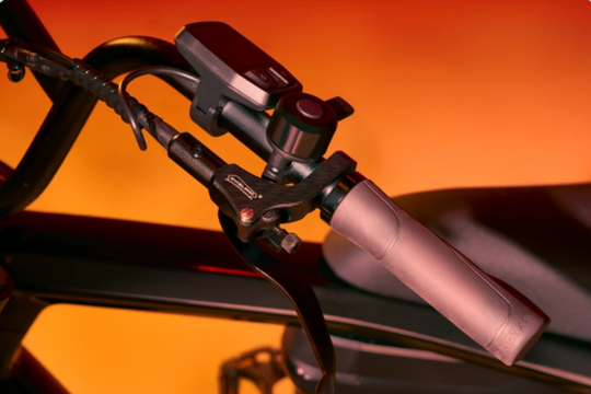 Chiếc xe điện hứa hẹn tạo nên "cơn sốt" mới tại Việt Nam: Chạy êm  110km, giá chưa tới 19 triệu