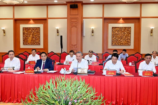 Bộ Chính trị cho ý kiến về việc chuẩn bị Đại hội đại biểu Đảng bộ Quân đội lần thứ XII