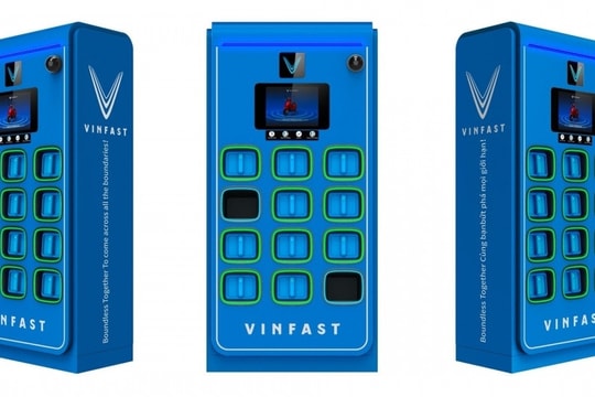 Sắp tới, khách hàng VinFast có thể đổi pin tại toàn bộ hệ thống FPT Shop trên cả nước