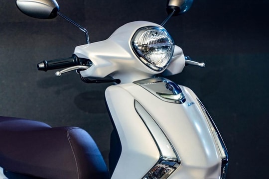 Trải nghiệm xe máy "siêu mẫu tay ga" giá chỉ 37 triệu: Sang trọng, cốp siêu rộng, siêu tiết kiệm xăng