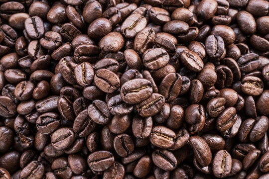 Cập nhật giá cà phê hôm nay 27/8: Tây Nguyên mất đà tăng, thị trường điều chỉnh