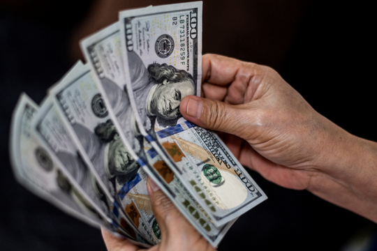 Tỷ giá USD hôm nay 27/8: USD rơi vào áp lực sau động thái bất ngờ từ ông Trump